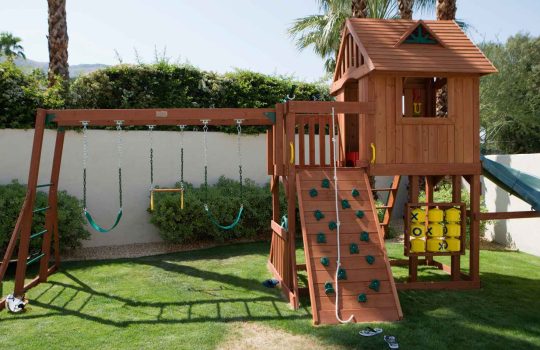 Yard and play facilities for children2
